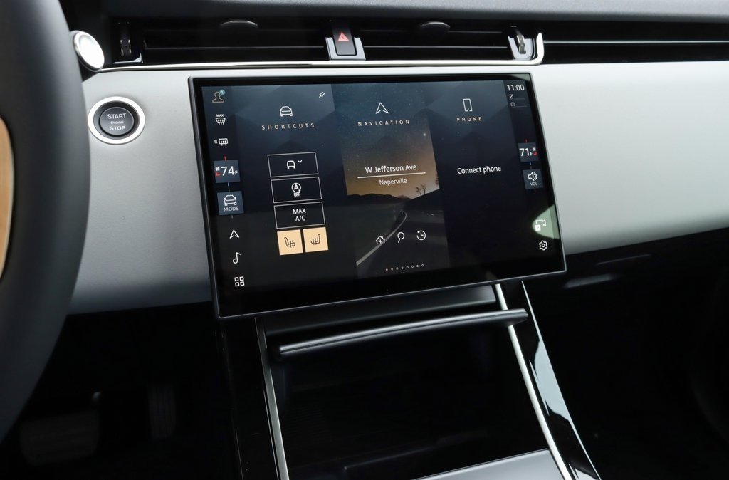 2026 LAND ROVER RANGE ROVER EVOQUE - Image 17