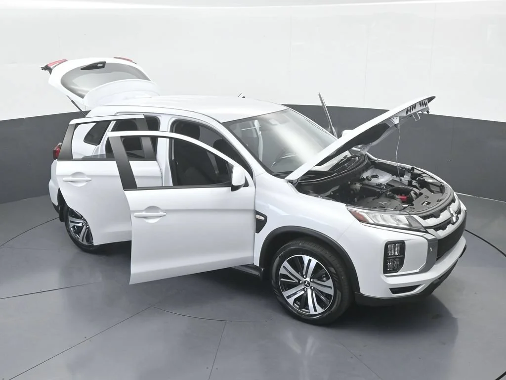 New 2027 White Diamond Mitsubishi 2.0 ES 2WD image 63