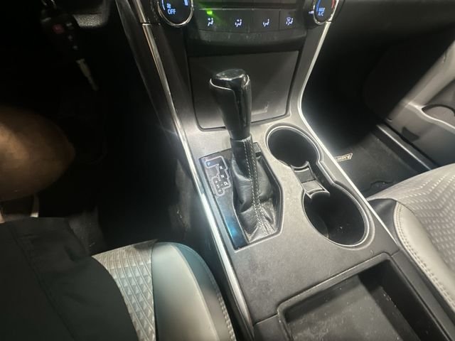 Used 2015 Gray Toyota SE image 27