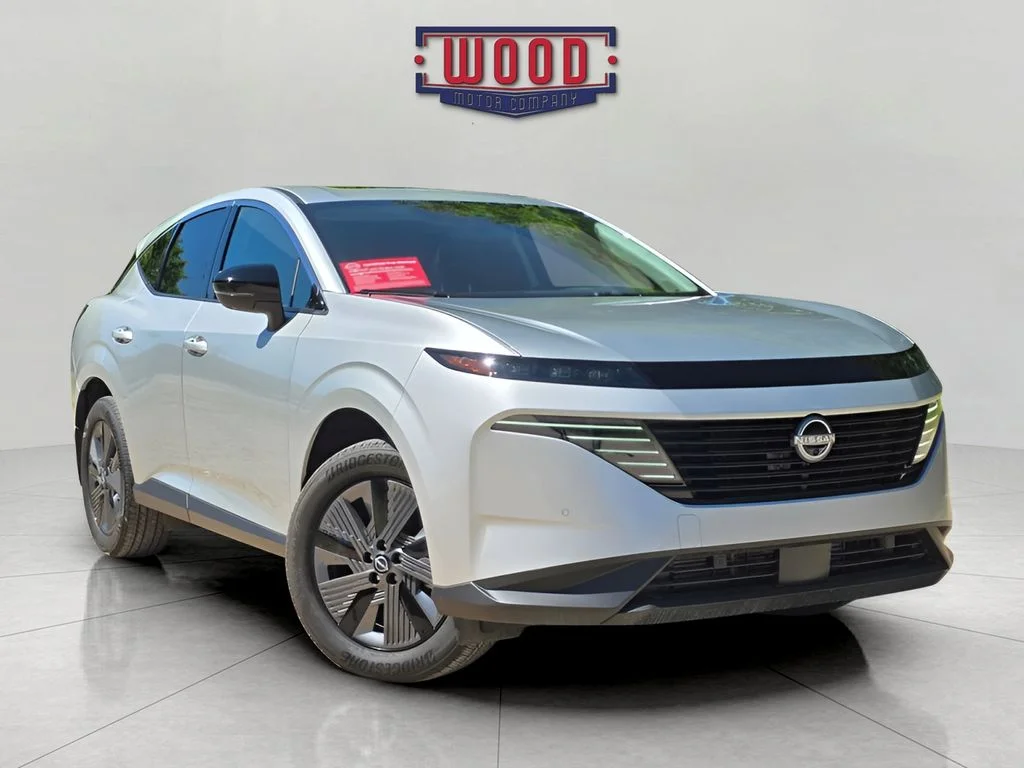 Used 2025 Brilliant Silver Metallic Nissan SL image 1