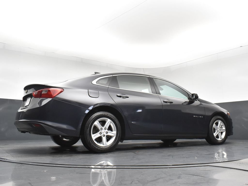 Used 2022 Gray Chevrolet LS image 23