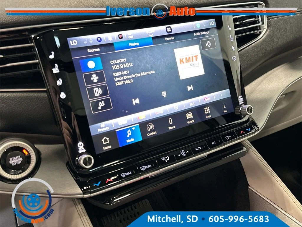 New 2026 Blue Jeep Limited Altitude image 19