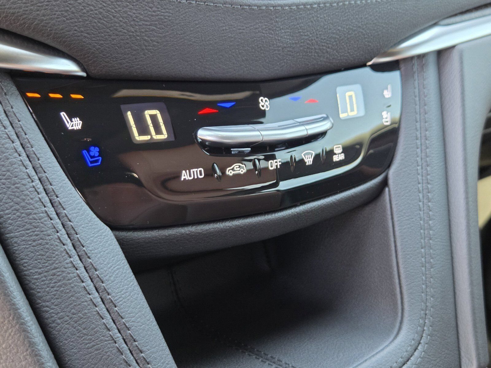2026 Cadillac XT5 Premium Luxury - Photo 25