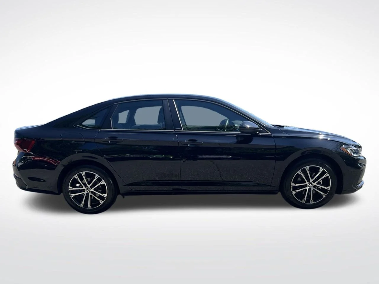 Used 2025  Volkswagen 1.5T Sport image 7