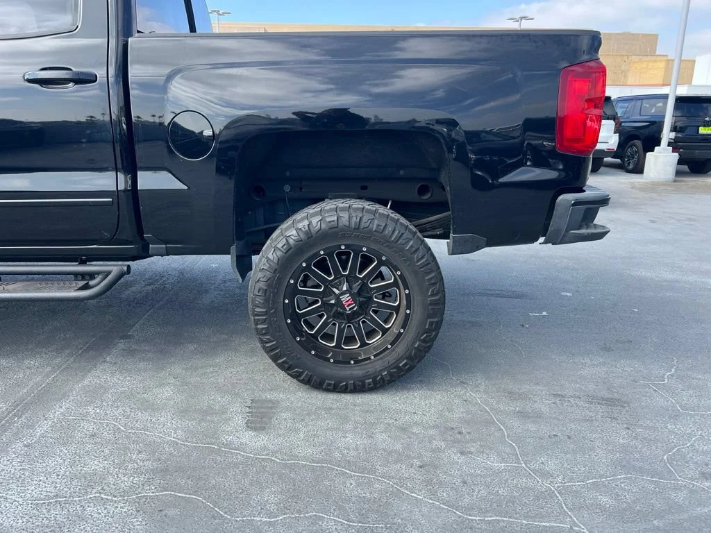 Used 2018 BLACK Chevrolet LTZ image 9