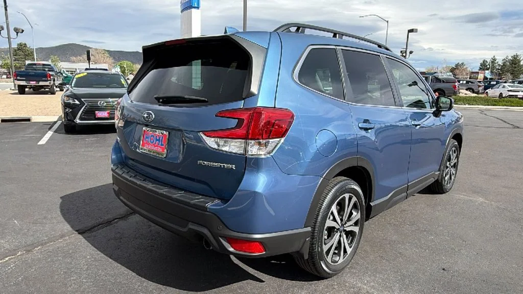 Used 2023 Horizon Blue Subaru Limited image 3