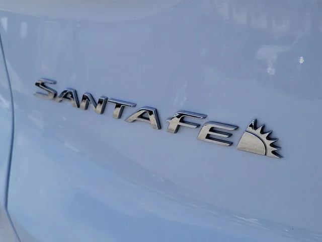Used 2023 White Hyundai SEL image 5