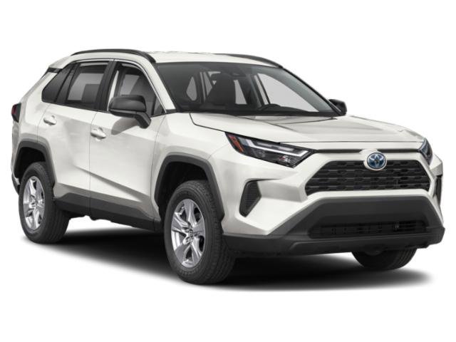 Used 2025 Ice Toyota LE image 6