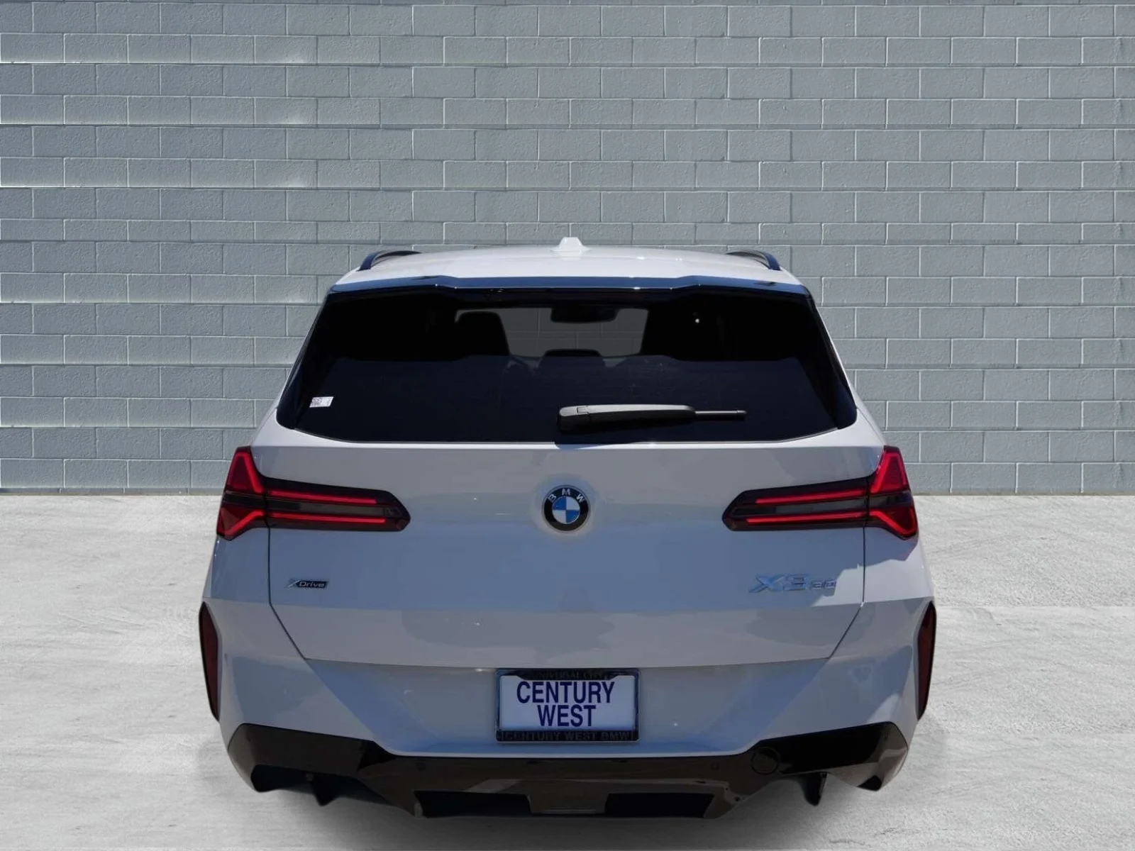 New 2026 Alpine White BMW 30 xDrive image 4