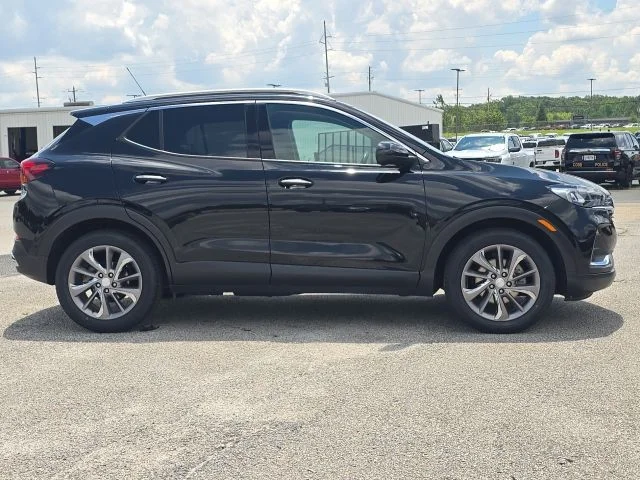 Used 2023 Black Buick Essence image 6