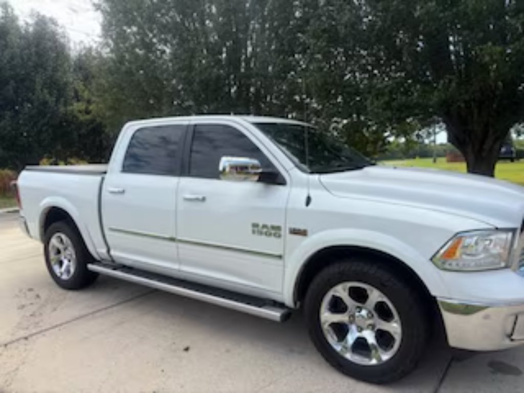 Used 2014 Bright White Clearcoat Ram Laramie image 2