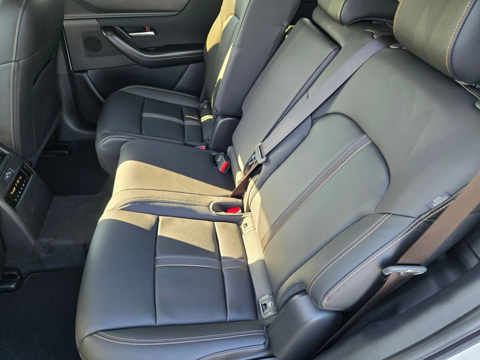 2026 Mazda CX-90 Select Package - Photo 10