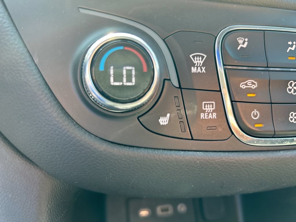 Used 2022 MOSAIC BLACK METALLIC Chevrolet LT image 31