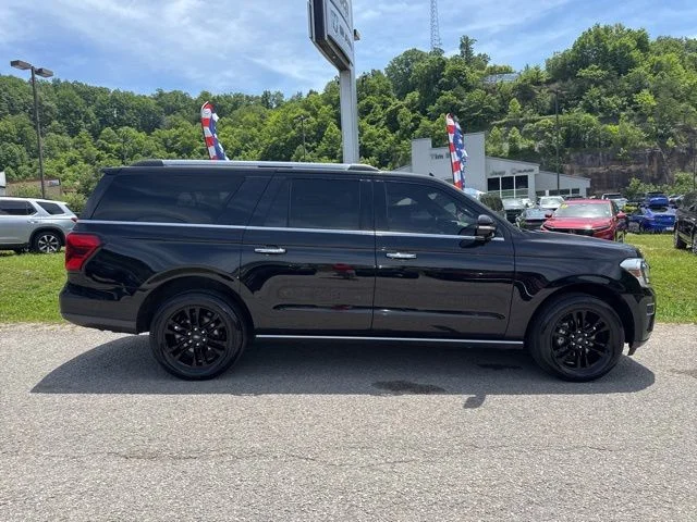 Used 2023 Black Ford Limited image 2