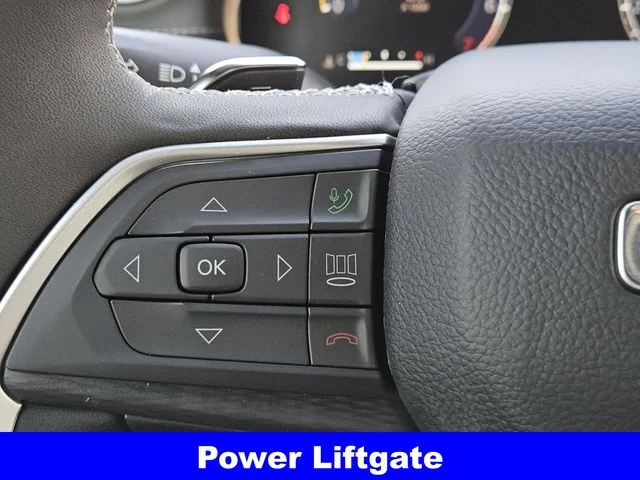 New 2025 Silver Zynith Exterior Paint Jeep Laredo image 18