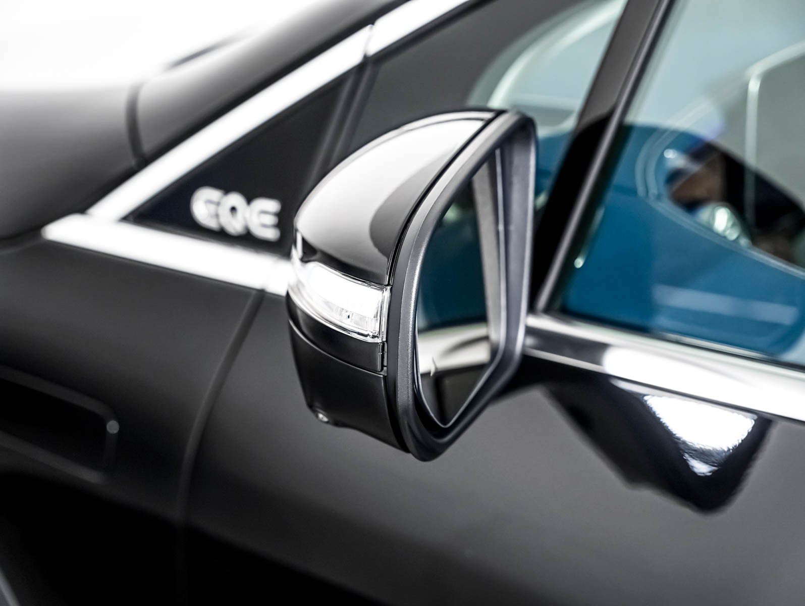 New 2027 Obsidian Black Metallic Mercedes-Benz EQE 320+ image 20