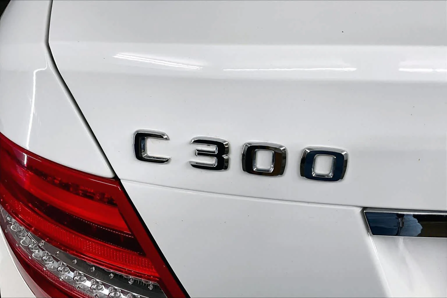 Used 2012 Arctic White Mercedes-Benz C 300 Sport image 10
