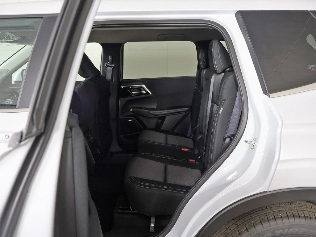 New 2026 White Mitsubishi ES 1.5T S-AWC image 30