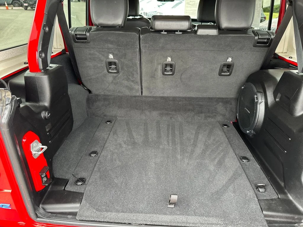Used 2022 Red Jeep Unlimited Sahara 4xe image 38