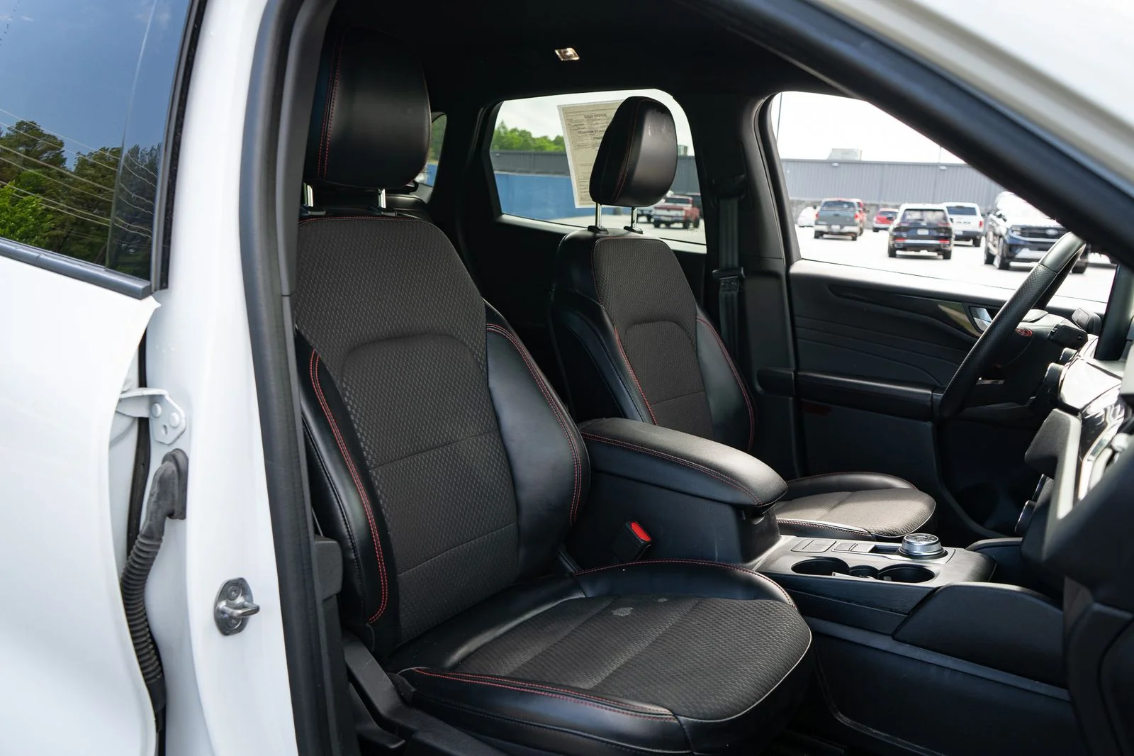 Used 2023 Oxford White Ford ST-Line image 22
