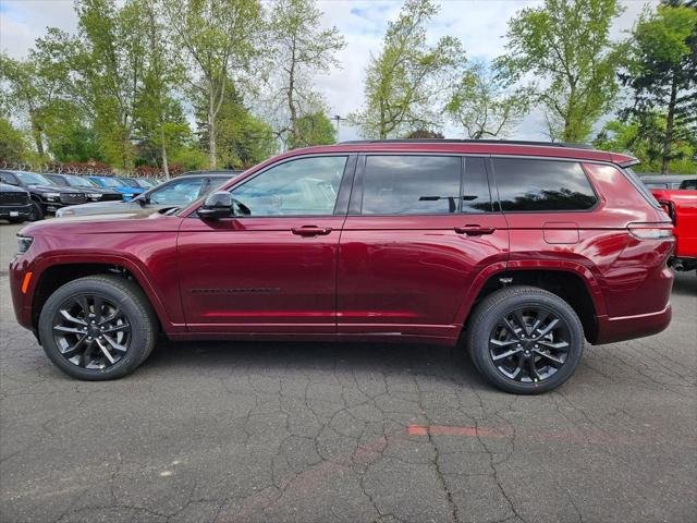 New 2026 Velvet Red Pearl-Coat Exterior Paint Jeep Limited image 4