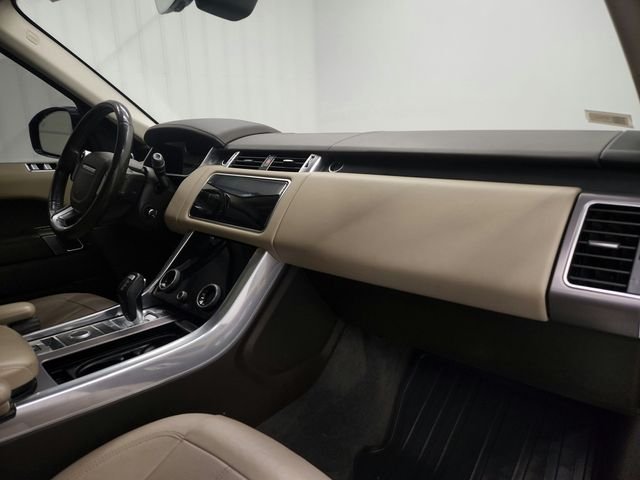 Used 2020 Black Land Rover HSE Td6 image 24