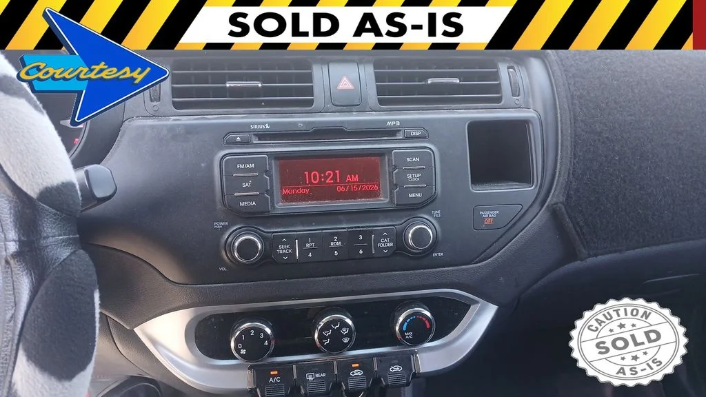 Certified Used 2014 White Kia LX image 11