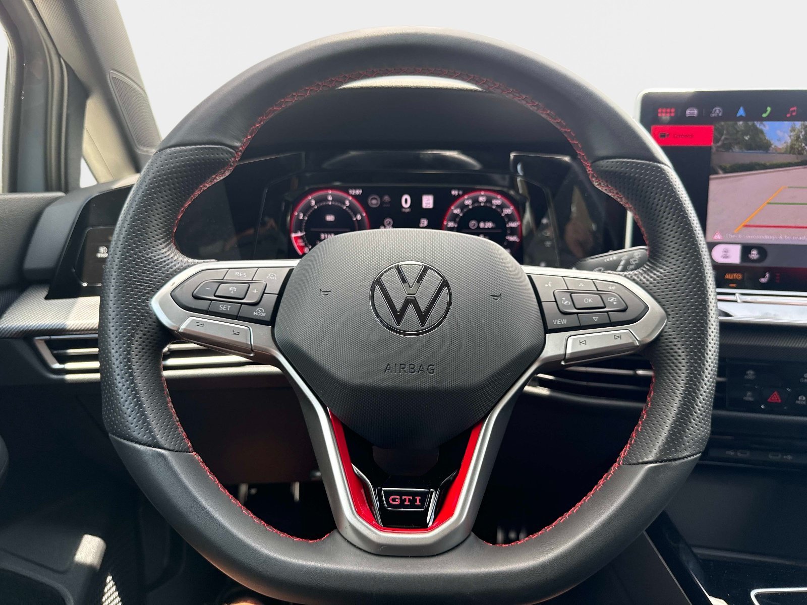 Used 2025 Moonstone Gray Volkswagen S image 25