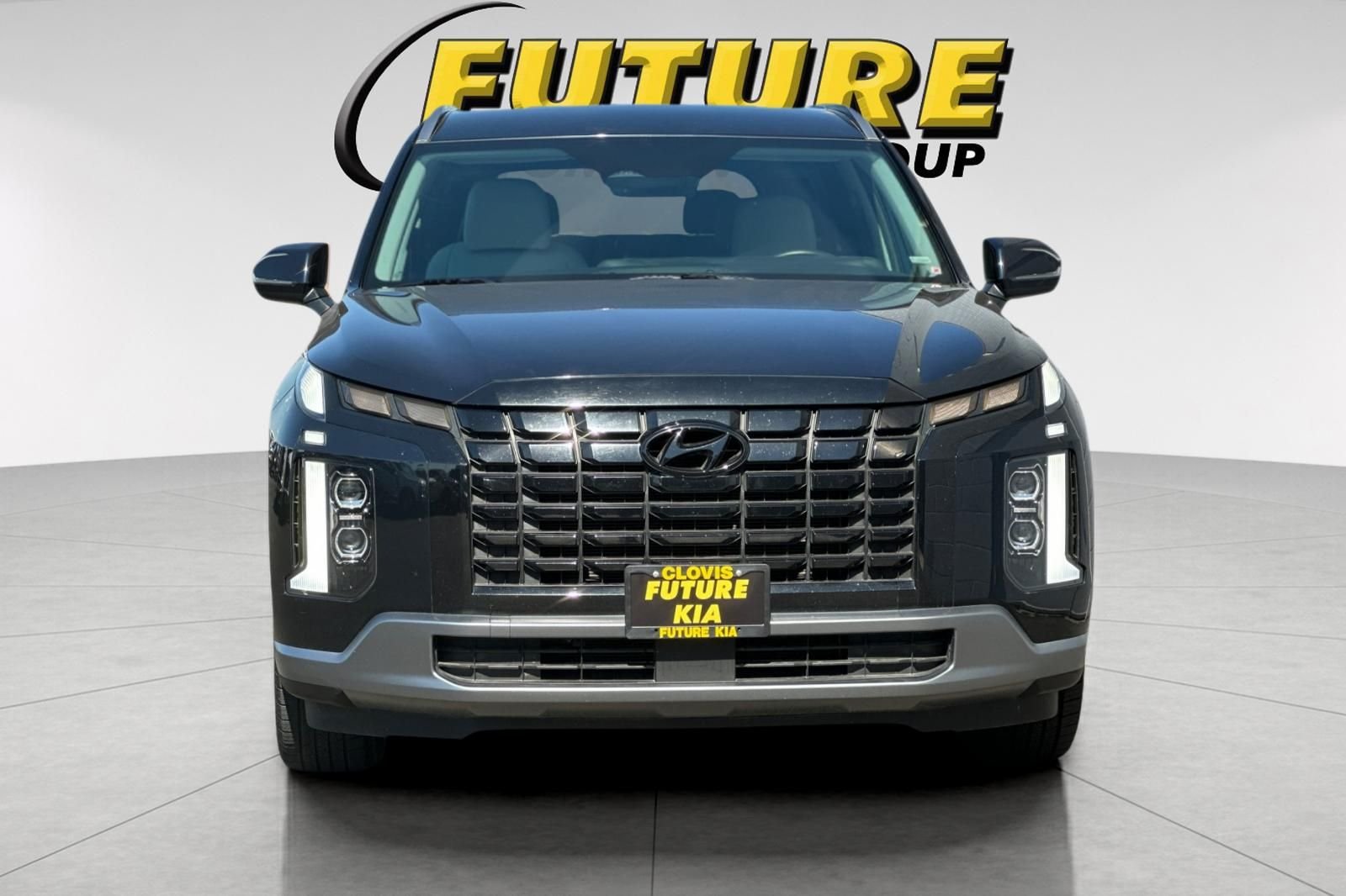 Used 2025 White Hyundai SEL image 9