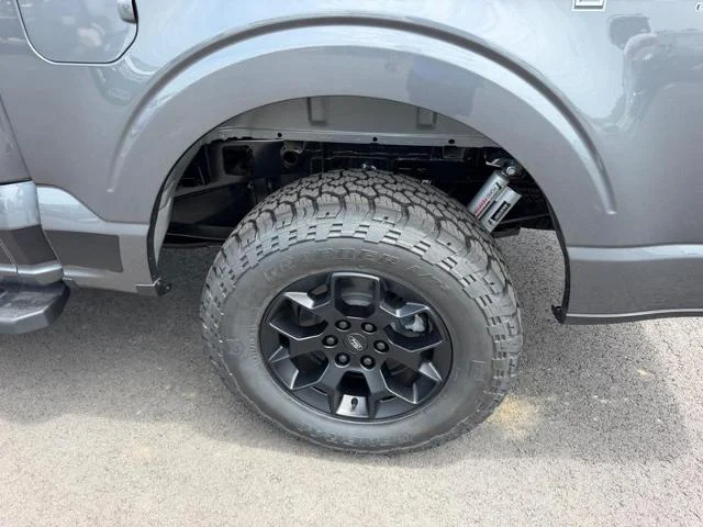 New 2026 Carbonized Gray Metallic Ford XLT image 30