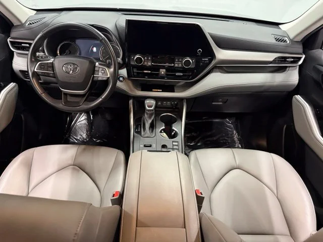 Used 2023 Gray Toyota XLE image 33