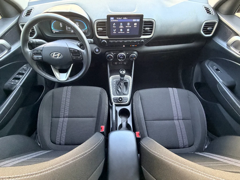Used 2025 Ultimate Red Hyundai SEL image 17