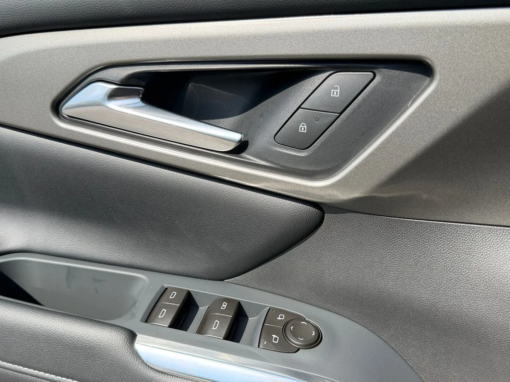 New 2027 Sterling Gray Metallic Chevrolet LT image 11