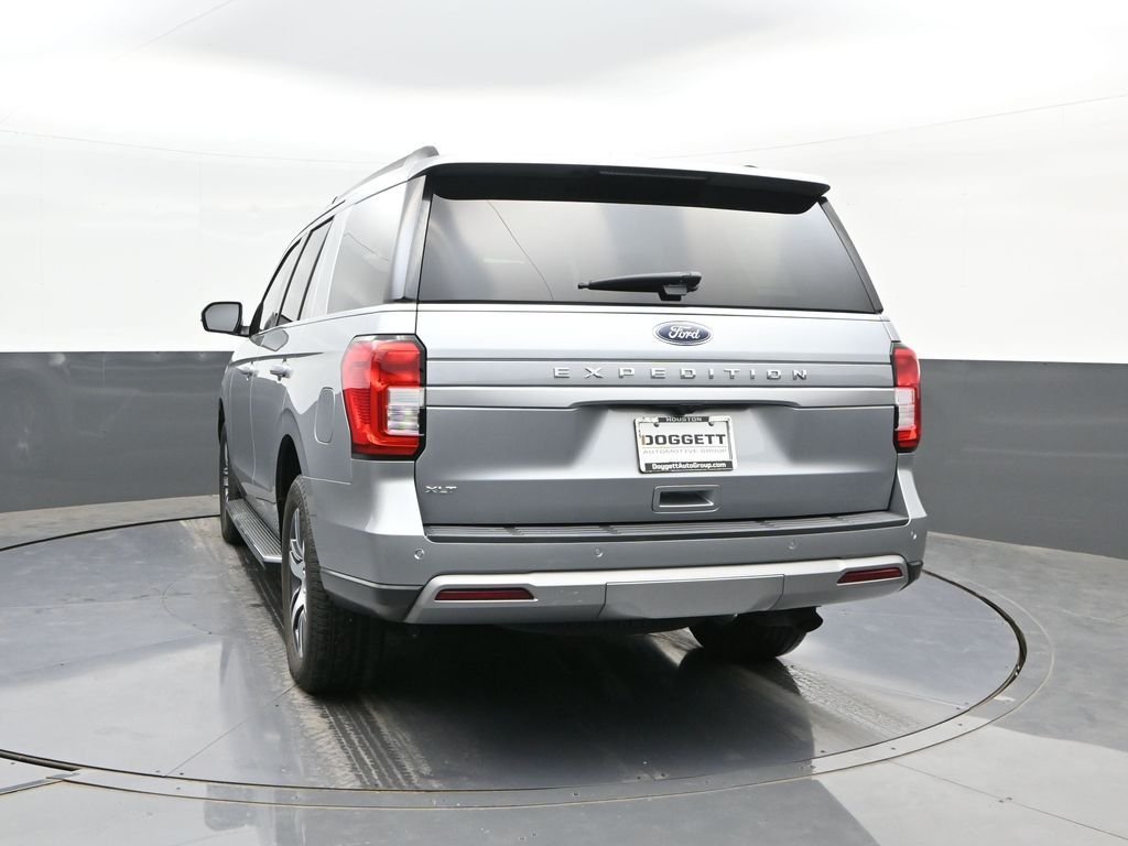Used 2022 Silver Ford XLT image 8