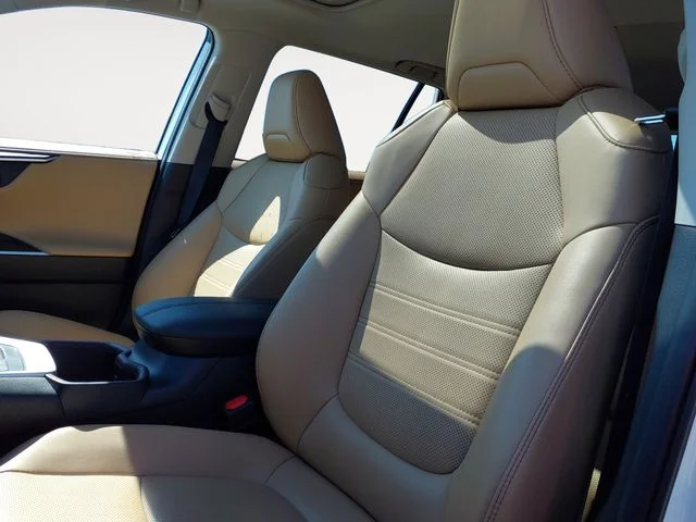 Used 2025 Beige Toyota Limited image 9