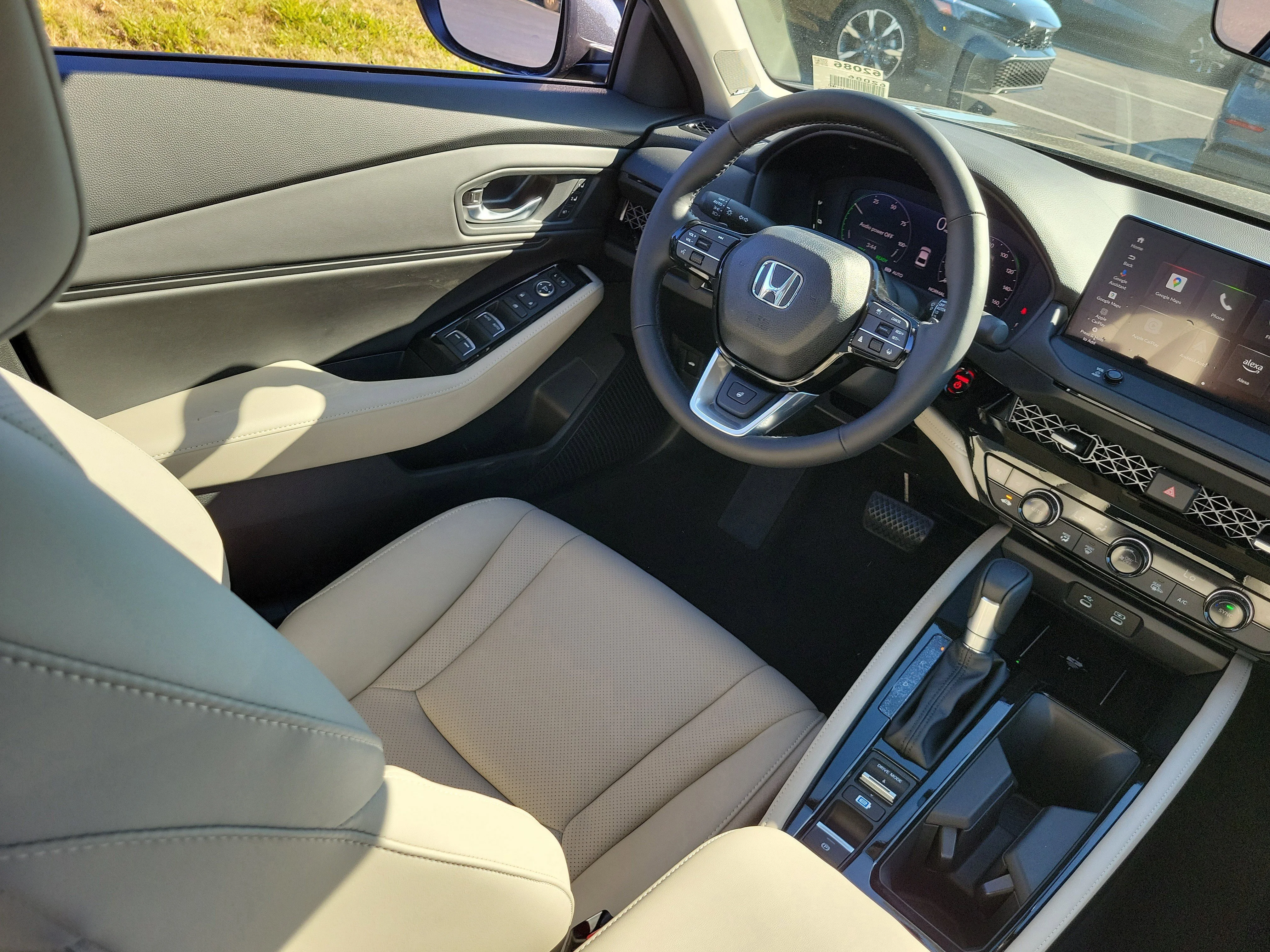 New 2026 Platinum White Pearl Honda Touring image 12
