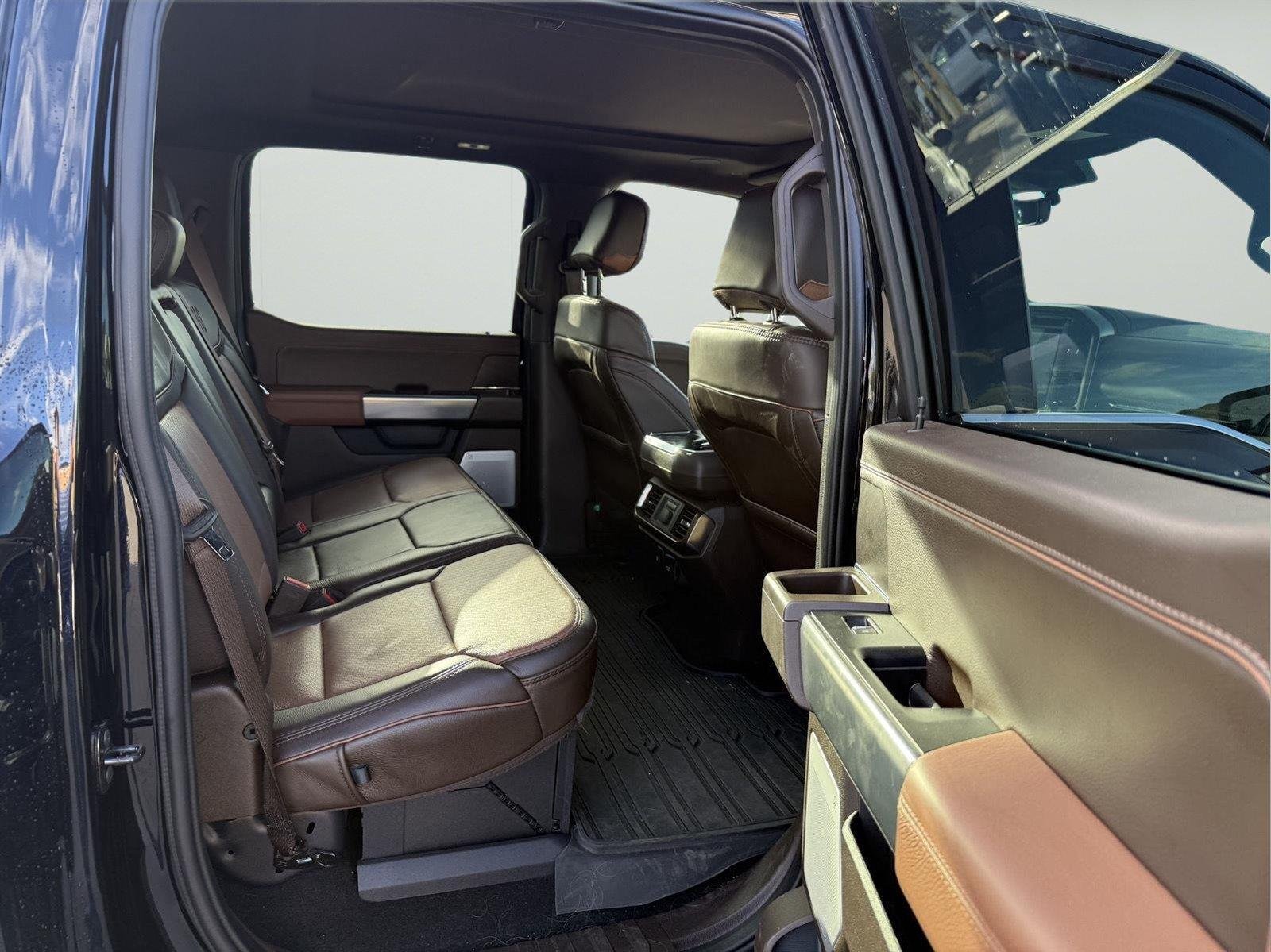 Used 2025 Agate Black/Marsh Gray Ford King Ranch image 13