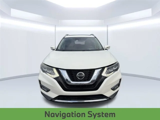 Used 2018 White Nissan SL image 2
