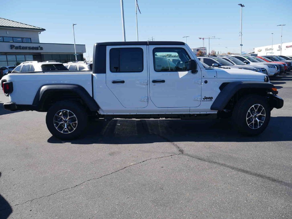 New 2027 Bright White Clear-Coat Paint Jeep Sport S image 21