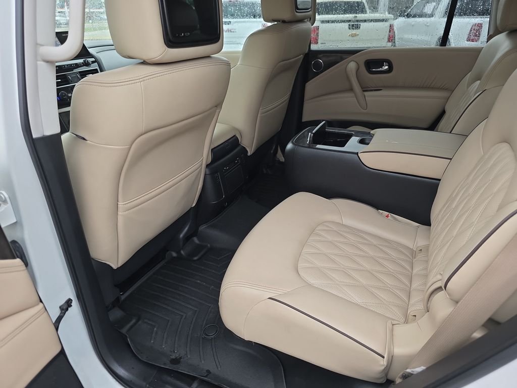 Used 2023 White Nissan Platinum image 34