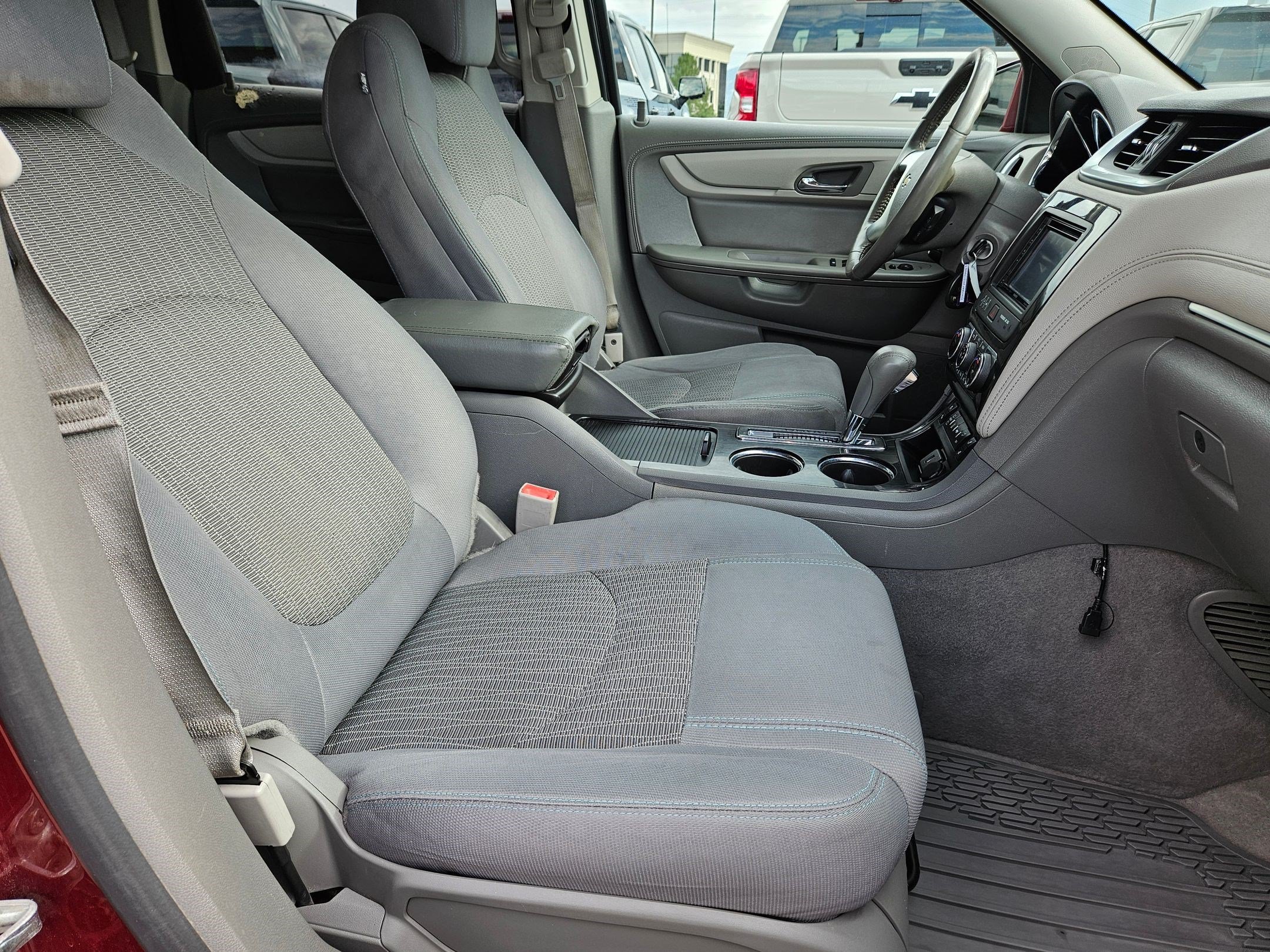 Used 2015 Siren Red Tintcoat Chevrolet LT image 30