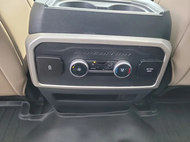 Used 2024 Red Ford XLT image 18