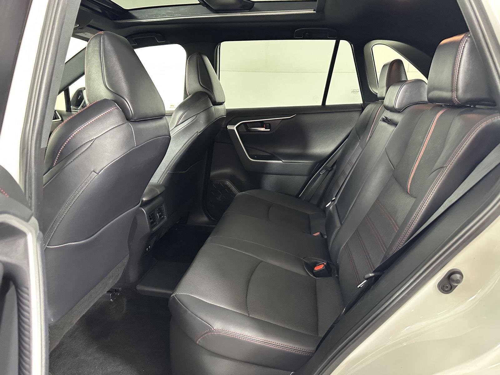 Used 2021 Blizzard Pearl w/Midnight Black Metallic Roof Toyota XSE image 46