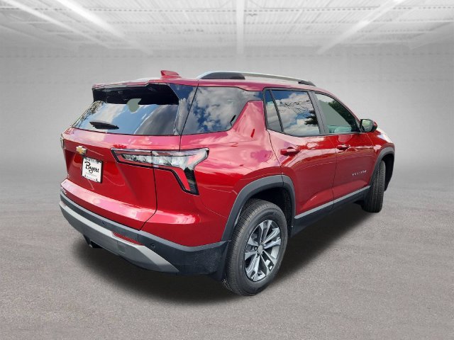 2027 Chevrolet Equinox LT - Photo 7
