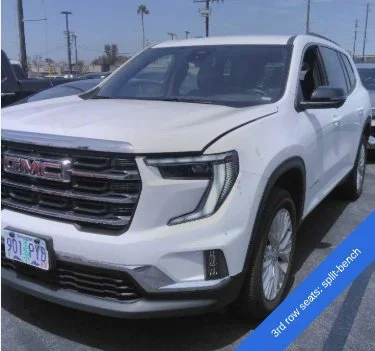 Used 2024 Summit White GMC Elevation image 12