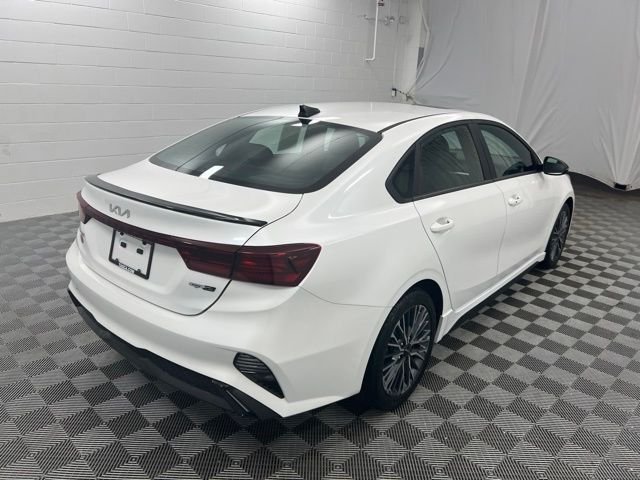 Used 2024 Snow White Pearl Kia GT-Line image 5