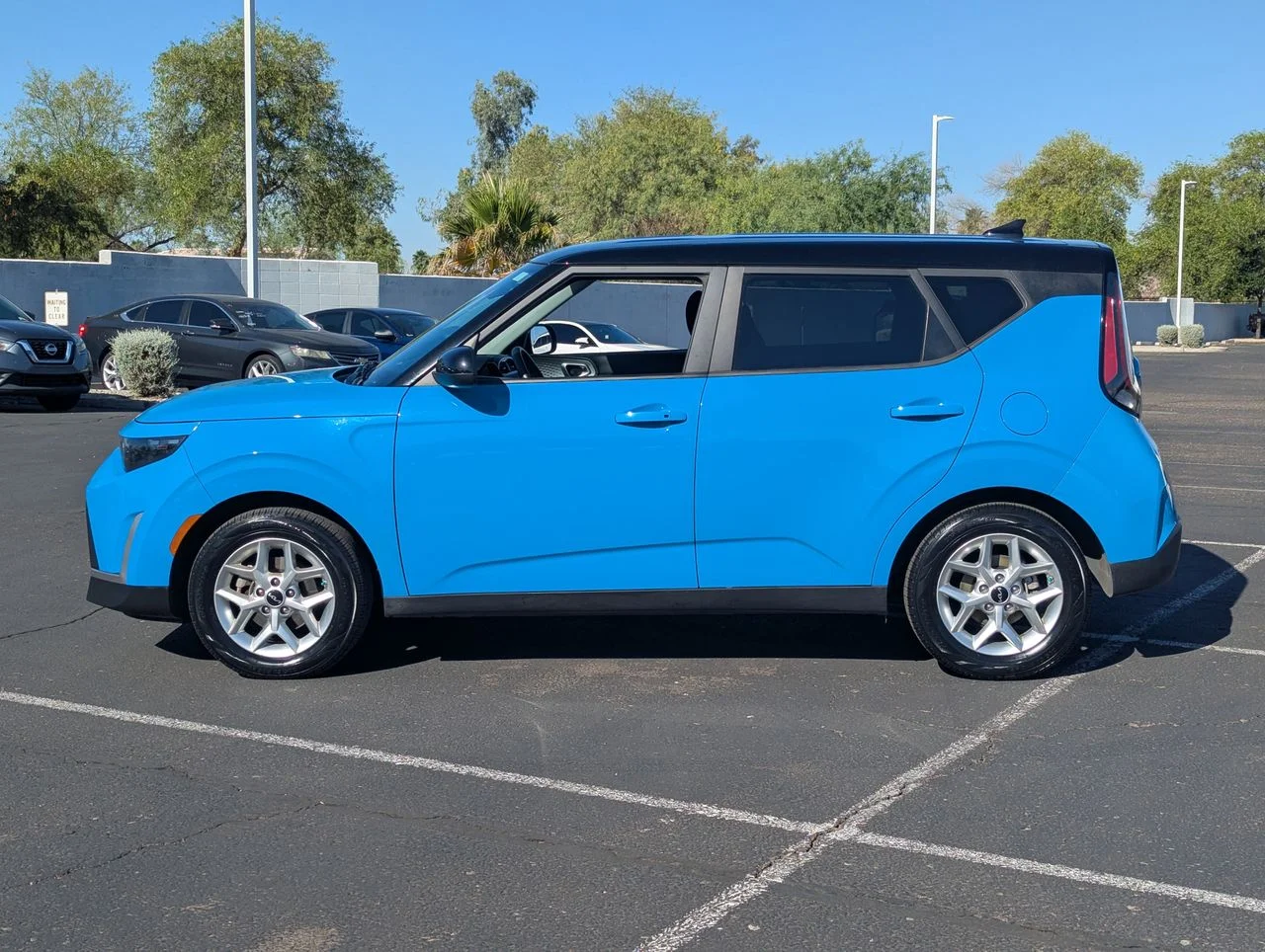 Used 2023 Surf Blue w Black Roof Kia S image 2