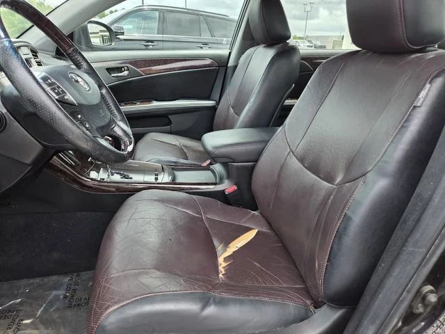 Used 2011 Black Toyota Limited image 11