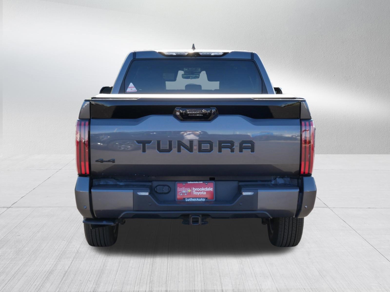 Used 2023 MAGNETIC GRAY MET Toyota Platinum image 6