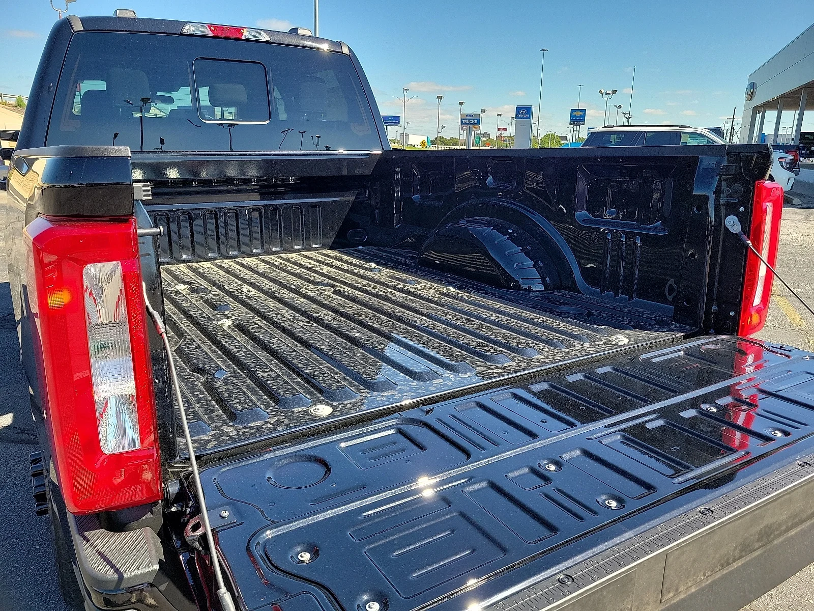 New 2026 Agate Black Metallic Ford F-250&reg; XL image 8